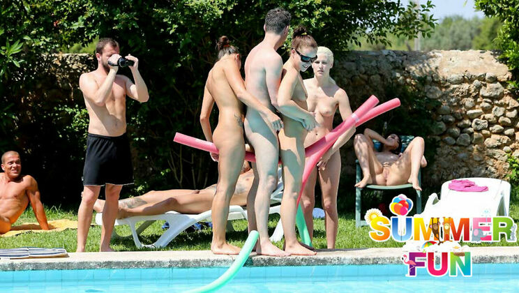 [SummerSinners] - Chrissy Fox and Blanche Bradburry Get Wild by the Pool - Chrissy Fox - Blanche Bradburry