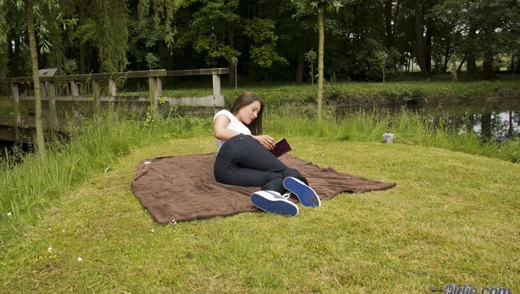 [Oldje] - Big Cock and Big Tits - Hugo and Savanah Secret's Encounter