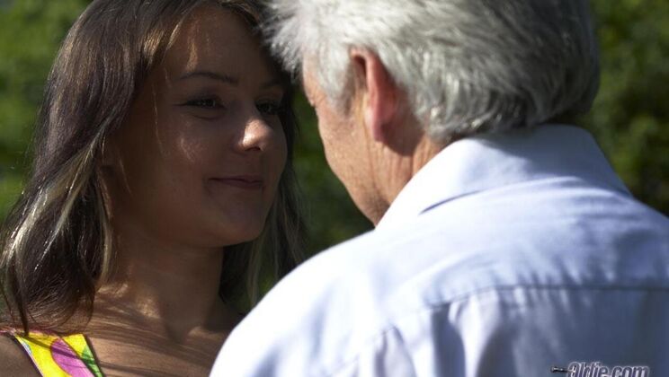 [Oldje] - Park Encounter - Cum Swallowing and 69