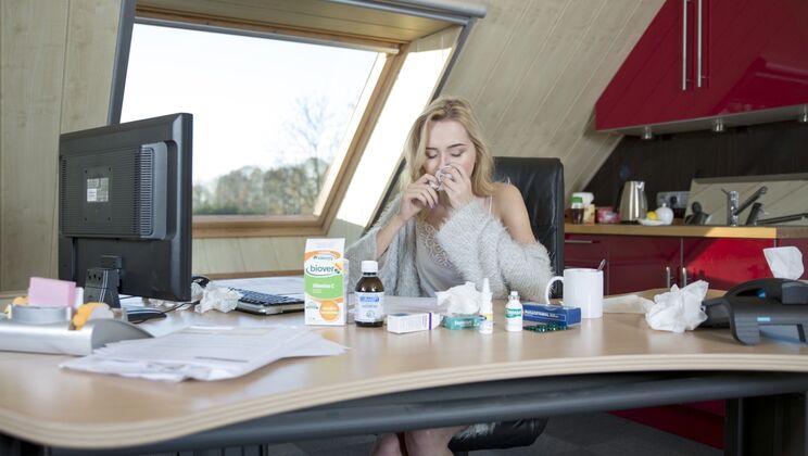 [Oldje] - Cum Swallowing Cure for Young Martha