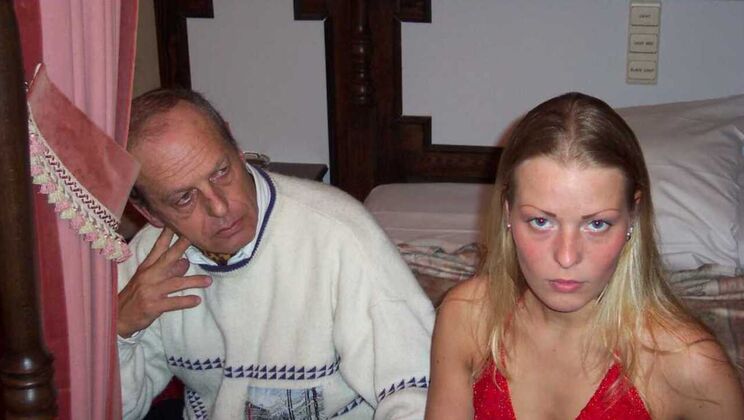 [Oldje] - Dickie and Zafira's Room Service Fun - Zafira - Dickie