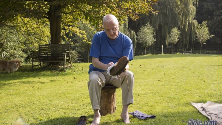 [Oldje] - Blonde Gets Fisted and Sucks Dick Outdoors - Alexis Crystal - Frank