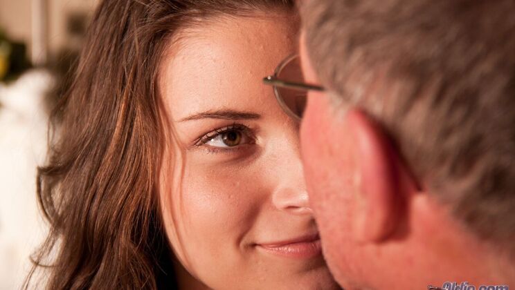 [Oldje] - Kissing And Fucking Club