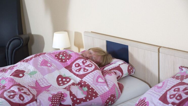 [Oldje] - Dee's Home Sex Adventure - Felix - Freya Dee