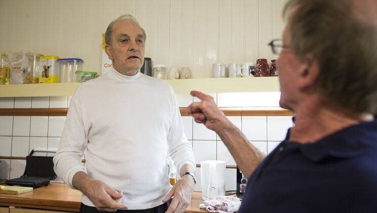 [Oldje] - Old Man Fingers Young Maid - John - David - Teressa Bizarre