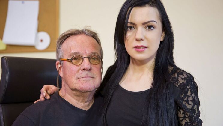 [Oldje] - Old Man Fucks Young Secretary Doggystyle - Harry - Luize Saint