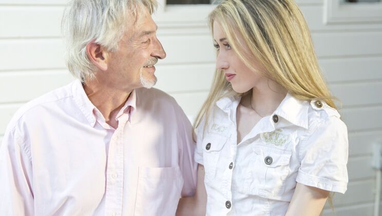 [Oldje] - Olivier and Vladlena in a Hot Massage Session