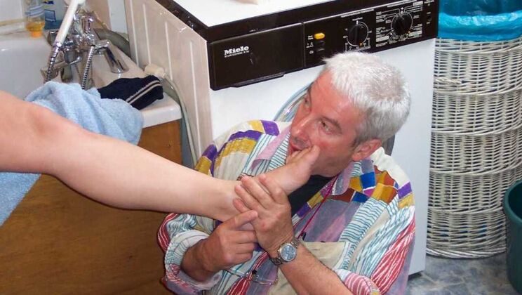 [Oldje] - Blonde Bombshell Spied in Shower