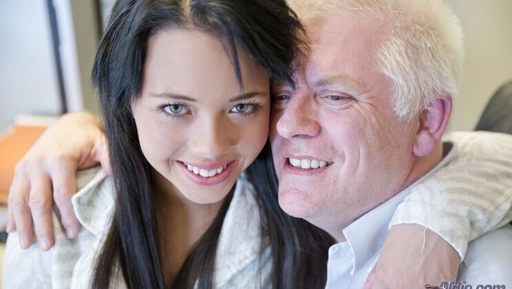 [Oldje] - Tricia's Office Adventure - Nick - Tricia Teen