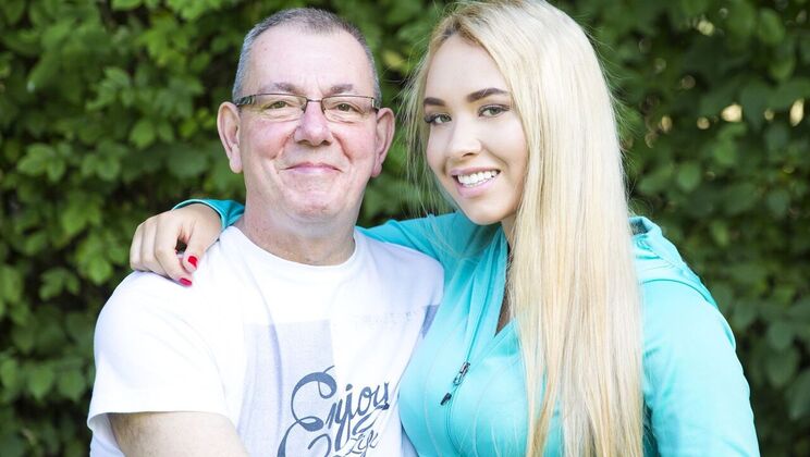 [Oldje] - Briana and Bryn 69 Fun - Briana Bounce - Bryn