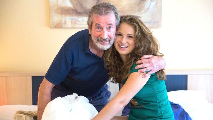 [Oldje] - Young Maid's Deepthroat Skills