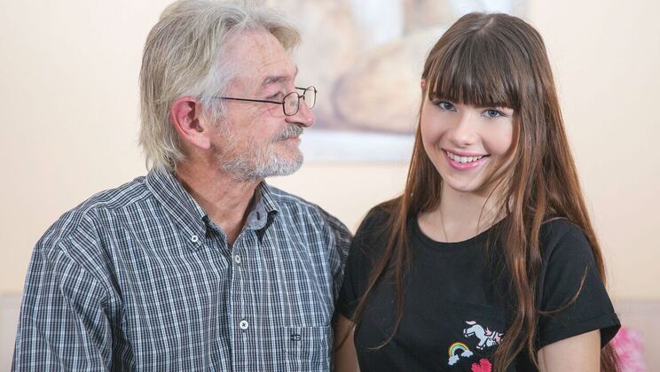 [Oldje] - Luna's Blowjob and Handjob Skills