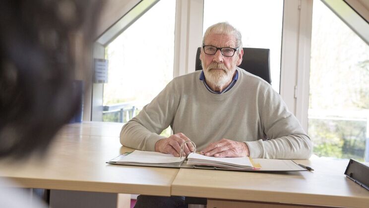 [Oldje] - Blowjob Lesson with Mia Navarro - Mia Navarro - Peter