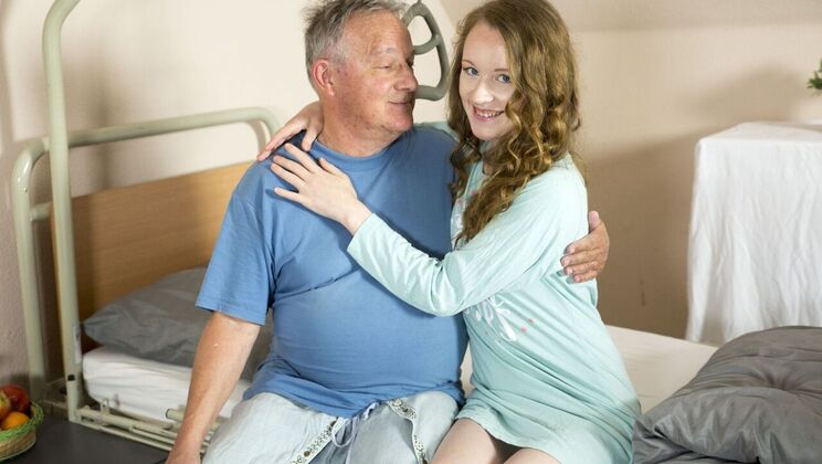 [Oldje] - Young Girl's Pussy Licking