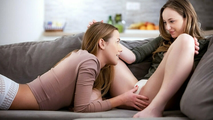 [SexArt] - Natural Tits and Beautiful Bodies in Lesbian Love - Alexis Crystal - Lady Bug