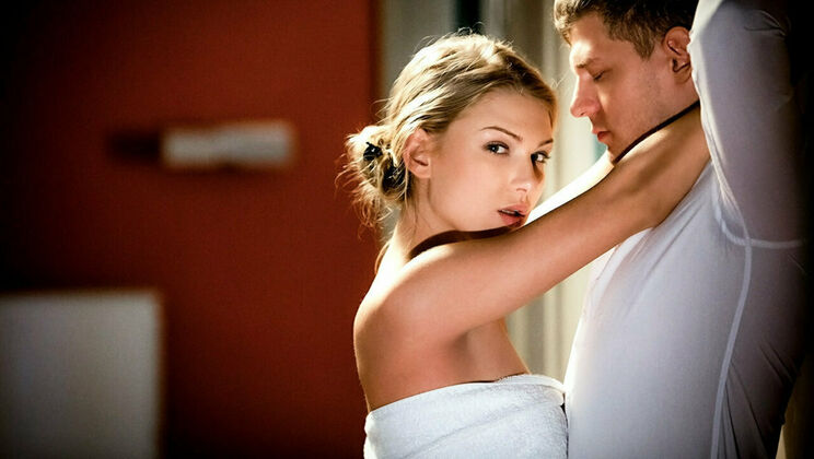 [SexArt] - Lucy Heart's Dirty Talk and Cumshot