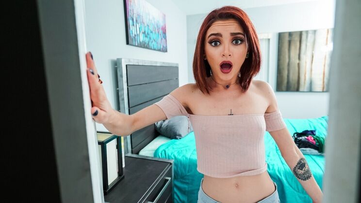 Lola Fae's Doggystyle