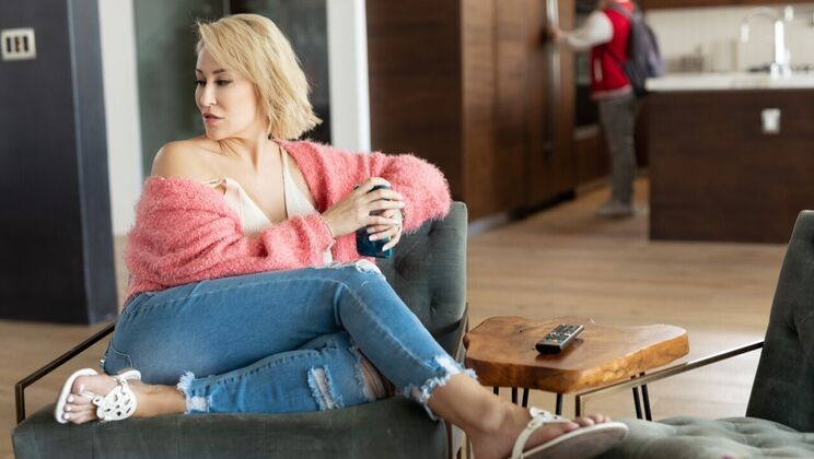 [FamilySinners] - Stepson Joshua Lewis Fucks Stepmom Ryan Keely - Ryan Keely - Joshua Lewis