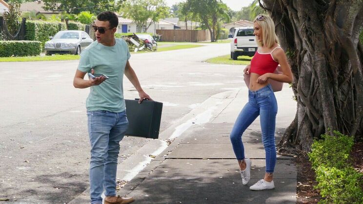 [PublicPickups] - Sky Pierce and Johnny Love Outdoor Sex Switch