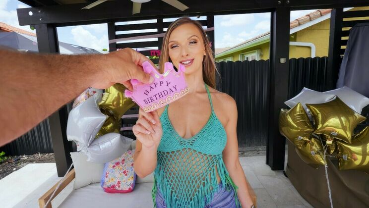 Layna's Doggystyle Debacle