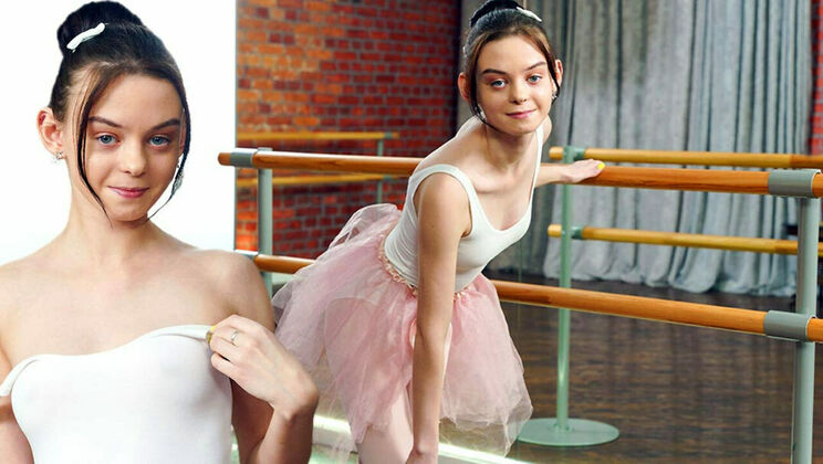 [ClubSweethearts] - Kitti's Natural Tits and Masturbation