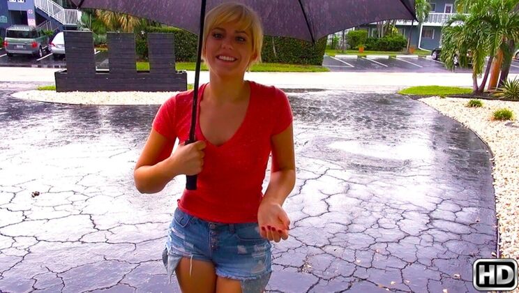 Blowjob and Cumshot with Skinny Blonde