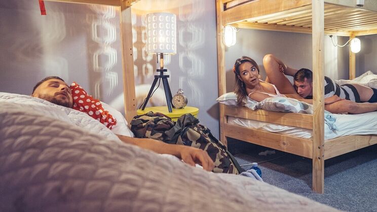 Threesome Pussy Licking and Cum