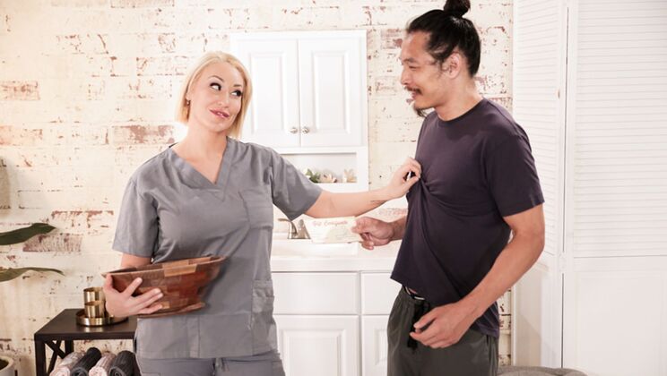 [NuruMassage] - Blonde Bombshell's Deepthroat - Ryan Keely - Leo Vice