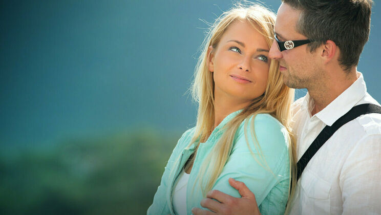 [SexArt] - Outdoor Sex with a Stunning Blonde - Lutro - Ivana Sugar