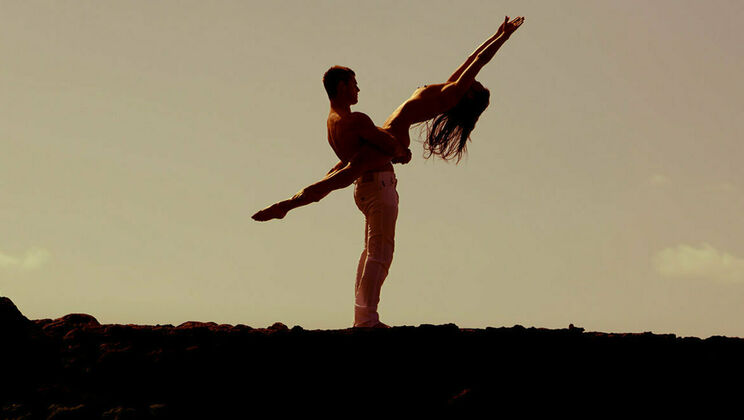 [SexArt] - Close Up of Beachy Keen - Rosaline Rosa - Nick Wolanski