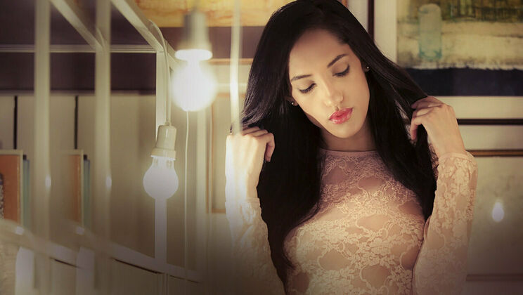 [SexArt] - Spanish Siren: Chloe Amour's Striptease - Chloe Amour