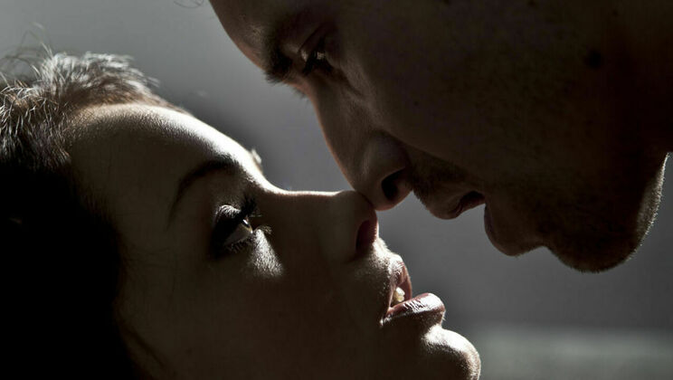 [SexArt] - Curly & Close Up: Rimming & Kissing (2014) - Luna - Sophie Lynx - Whitney Conroy - Franck Franco