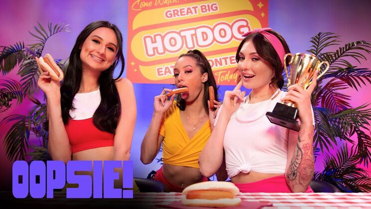 [Oopsie!] - Hot Brunette and Latina Girls Eat