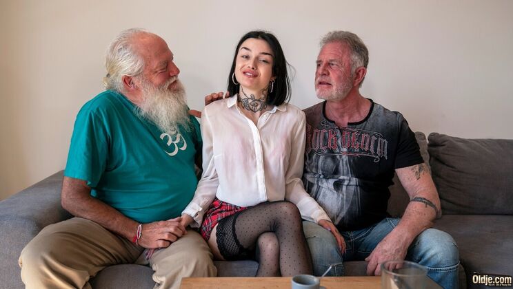 [Oldje] - Young Maid Gets Pounded in Close-Up Doggystyle - Bruno - Chel - Snow DeVille