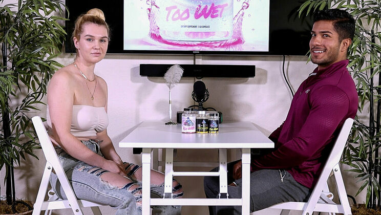 [HotGuysFuck] - Layla Quinn's Huge Breasts Captivate Carter Andrews in The HGF Experience - Layla Quinn - Carter Andrews