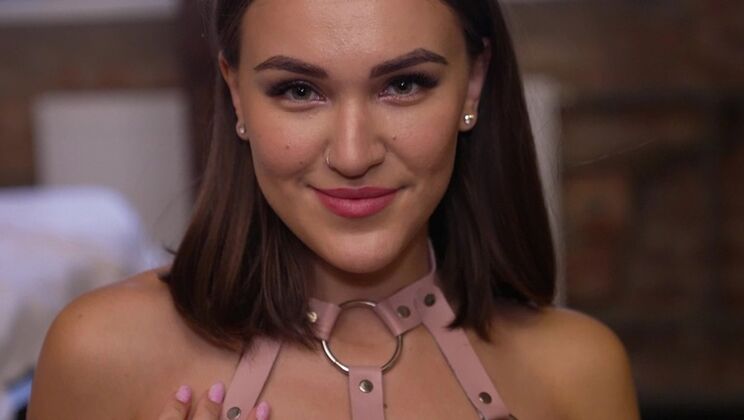 [NRXStudio] - Sexy Tall MILF in a BDSM Scene with Deepthroat and Gaping