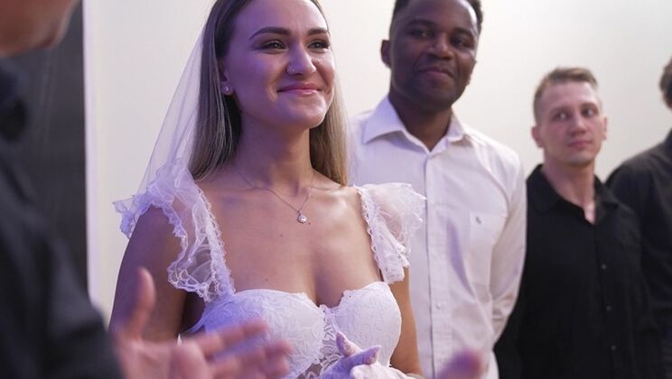 [NRXStudio] - Siri's First Porn Experience: 9 on 1 Gangbang