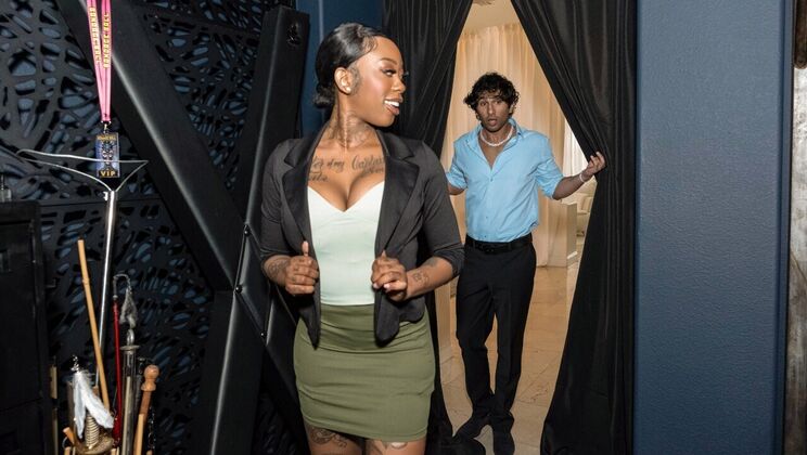 [LookAtHerNow] - Realtor's Steamy Secret Session - Baby Gemini - Zane Walker