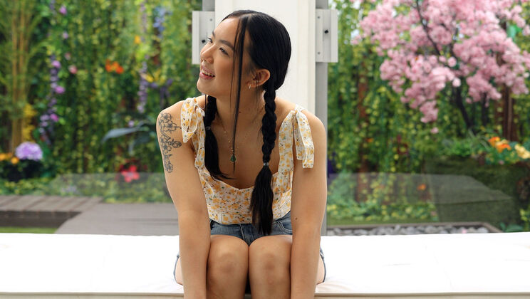 [NetVideoGirls] - Casting for Cumshot - Mina