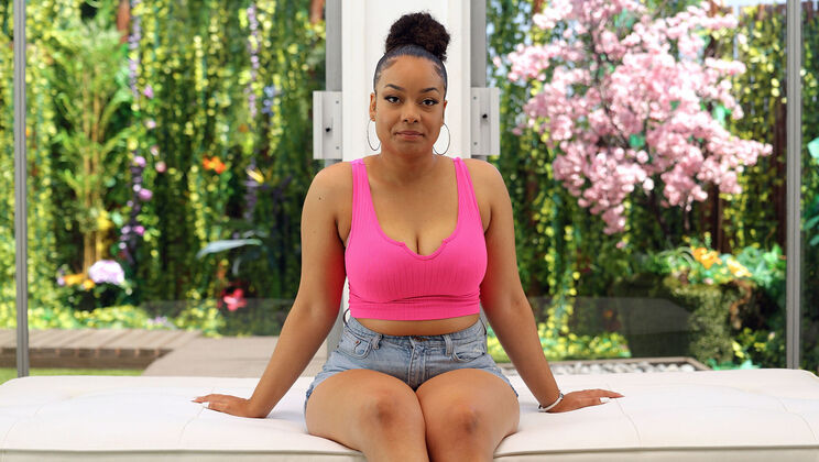 [NetVideoGirls] - Sarah's Audition: Missionary Style - Sarah