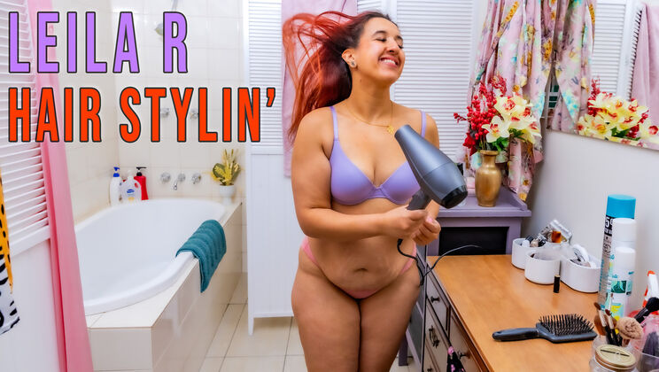 Australian Girl Plays Alone