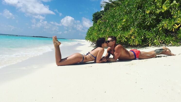 [POVDreams] -  Czech Couple's POV Adventure: Riding and Deepthroat in Maldives - Marcello Bravo - LittleCaprice
