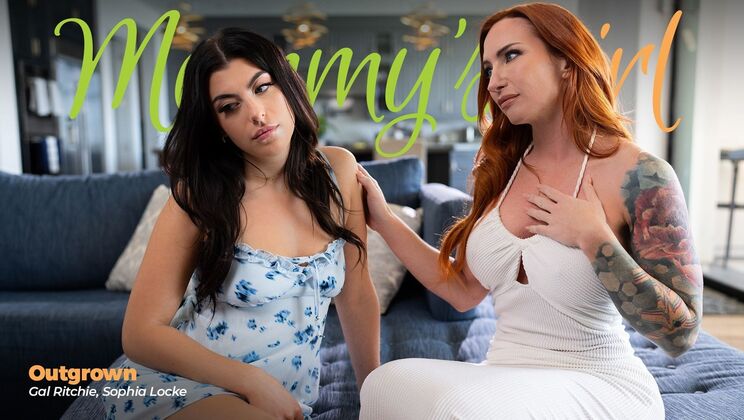 [Girlsway] - Teen and Stepmom Bond Over Sensual Kissing - Sophia Locke - Gal Ritchie