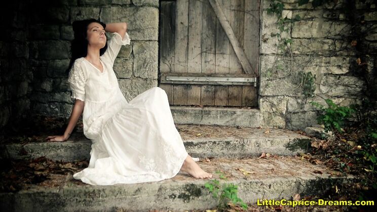 [CapriceDivas] - Czech Diva Sapphira's Fantasy - Sapphira