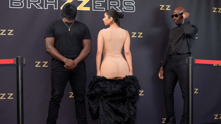 [Brazzers] - Violet Myers Face Sitting and Deepthroat Action - Violet Myers - Mannie Coco