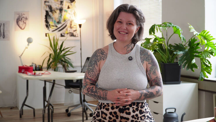 [Ersties] - Sexy BDSM Session – Lola L & Dolly in Kinky Fun - Lola L (Ersties) - Dolly (Ersties)