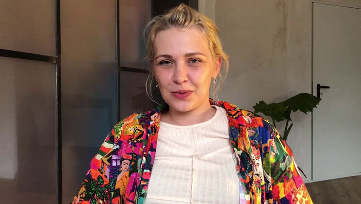 Sirena & Inge - First-Time Lesbian Experiment