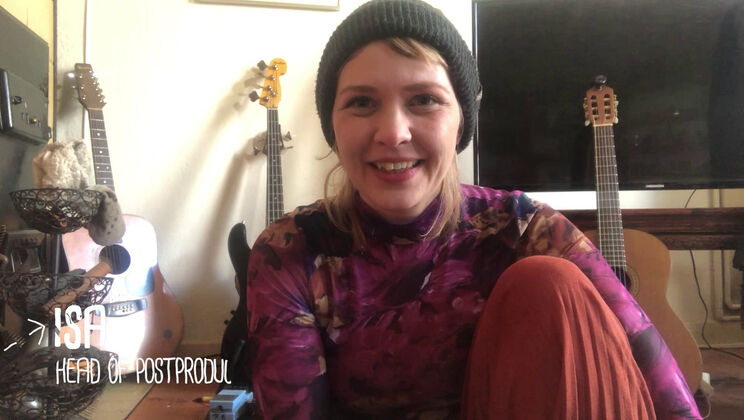 Lolo and Rococo deep tongue kissing and fingering