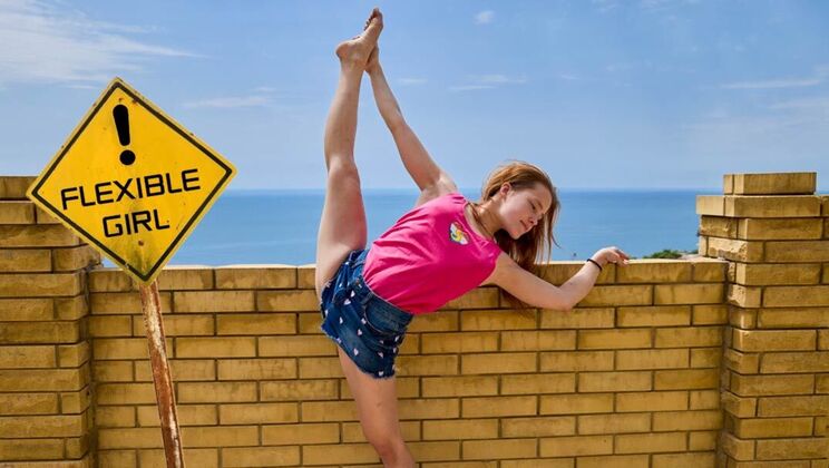 [ClubSweethearts] - Solo Performance by Flexible Nicole Murkovski - Nicole Murkovski