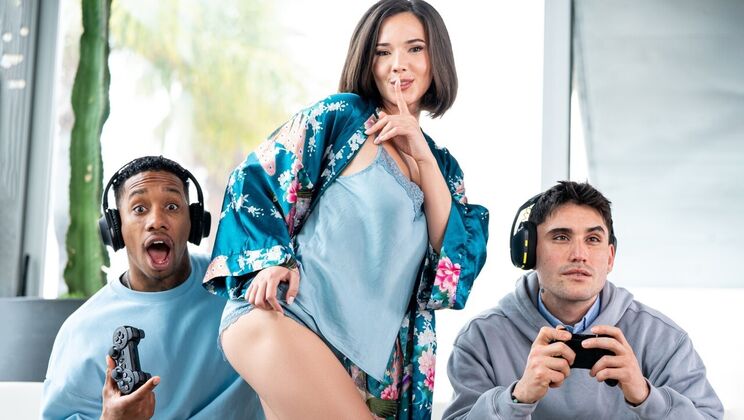 [Brazzers] - POV Handjob Leads to Messy Cumshot on Natural Tits - Jesus Reyes - Eve Sweet